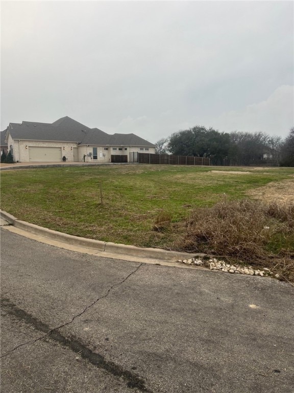 Listing photo 2 for 912 Gullmont Dr, Waco TX 76712