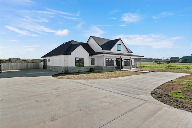 view of modern farmhouse