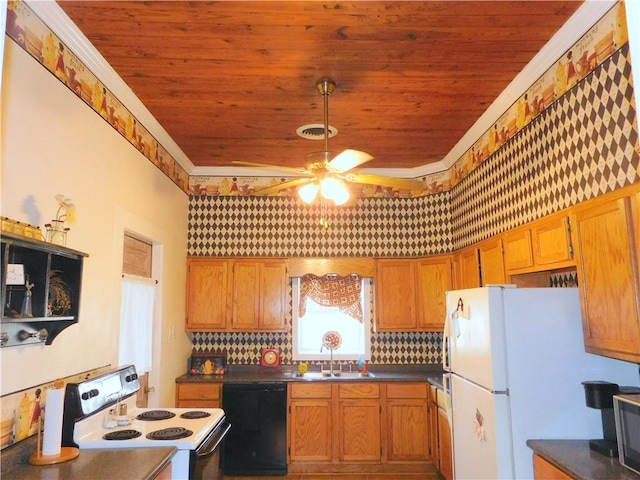 kitchen with sink, white appliances, ceiling fan, and backsplash