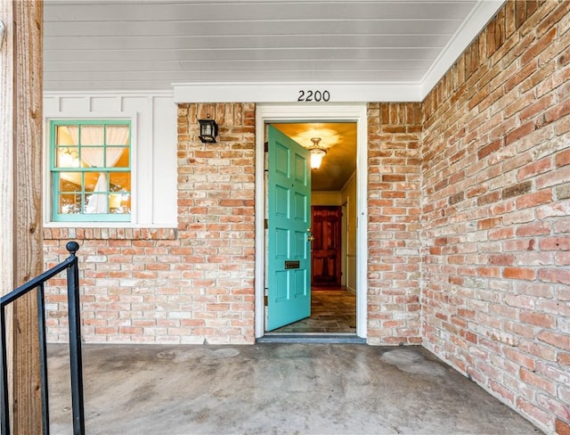 view of property entrance