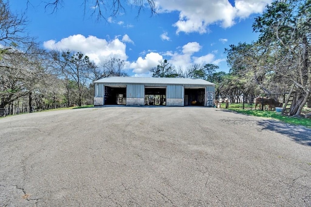 view of detached garage