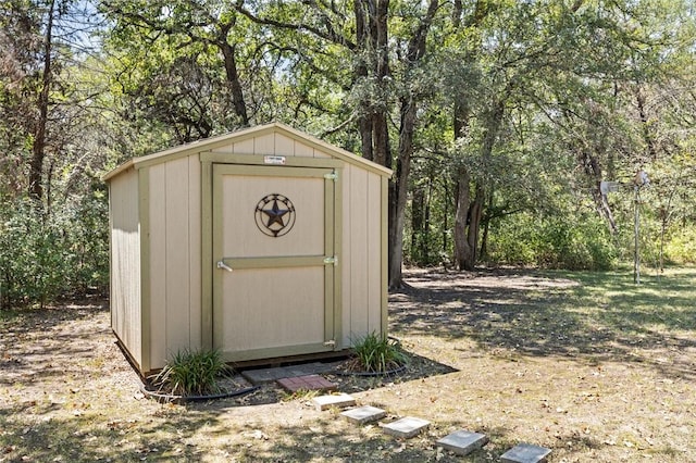 view of outbuilding