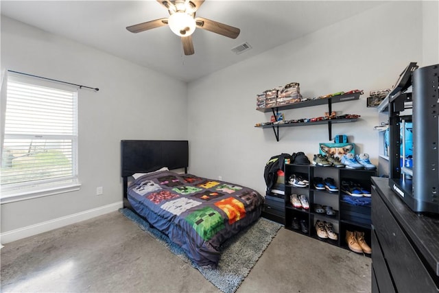 bedroom featuring ceiling fan