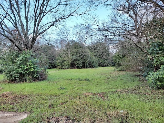 Listing photo 2 for 924 Oakwood Ave, Waco TX 76705