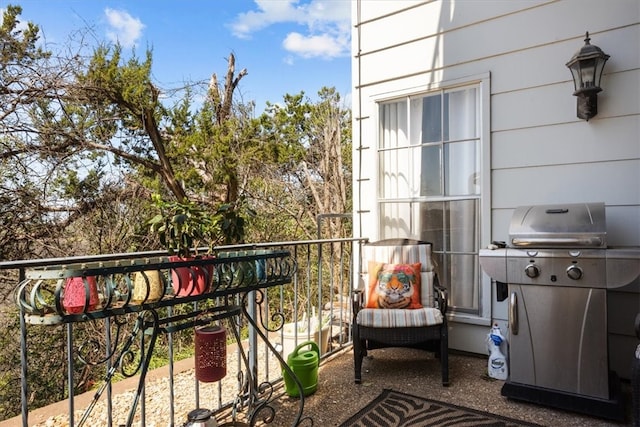 balcony with a grill