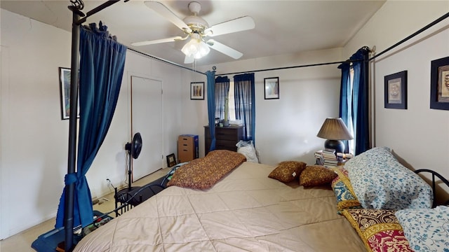 bedroom with carpet and ceiling fan