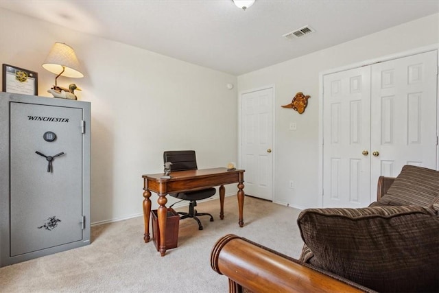 office area with light colored carpet