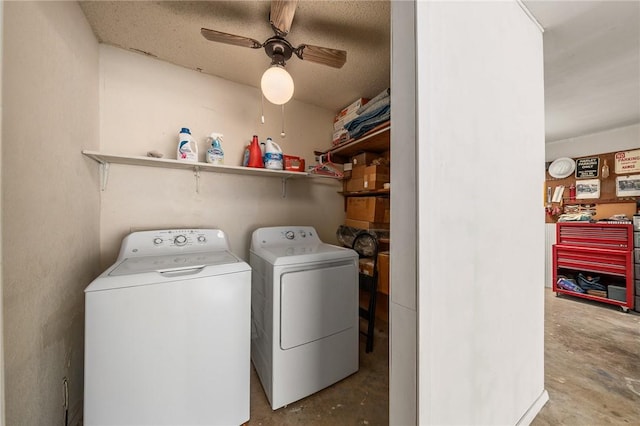 laundry room featuring ceiling fan, independent washer and dryer, and a textured ceiling