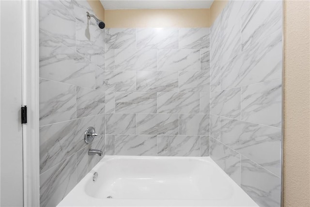 full bath with shower / bathtub combination