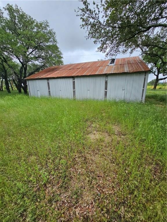 view of outdoor structure