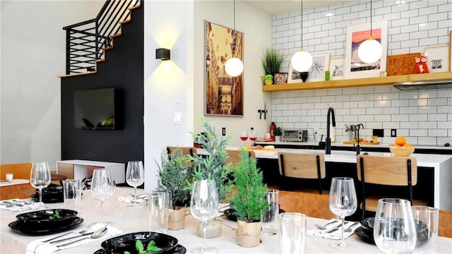 kitchen featuring backsplash