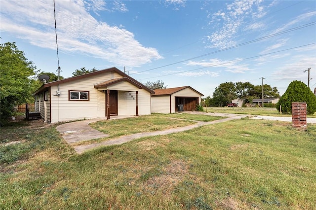 view of front of home with a front yard