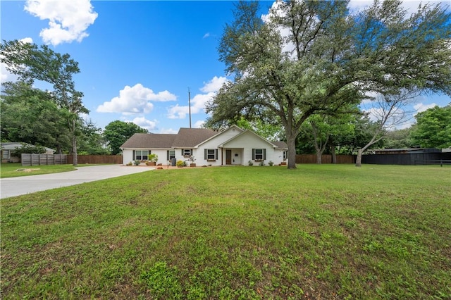 view of front of property with a front lawn