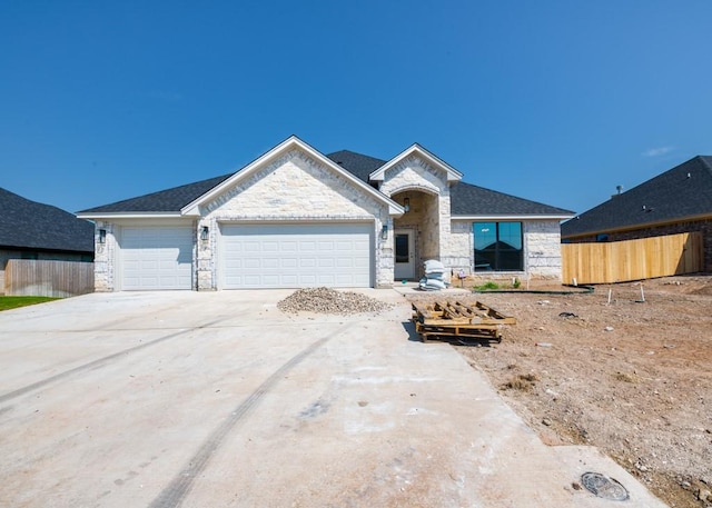 view of front facade featuring a garage