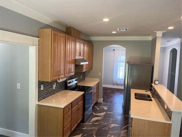 kitchen with dark hardwood / wood-style flooring, tasteful backsplash, crown molding, sink, and electric range