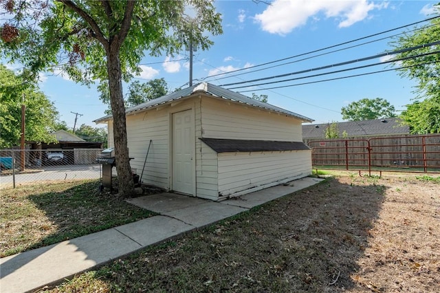 view of outbuilding