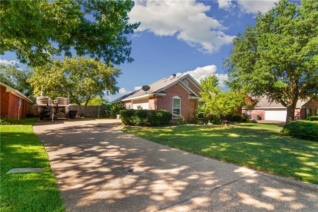 view of front of house with a front lawn