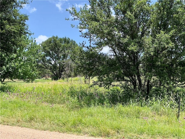 Listing photo 2 for 510 Cedar Ridge Rd, Gatesville TX 76528