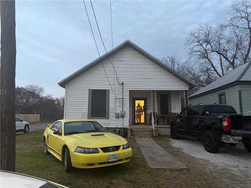 bungalow-style house featuring a porch