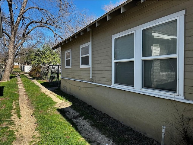 view of home's exterior