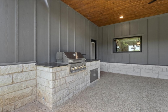 view of patio / terrace with a grill and exterior kitchen