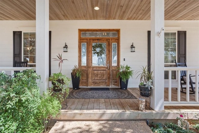 entrance to property with covered porch