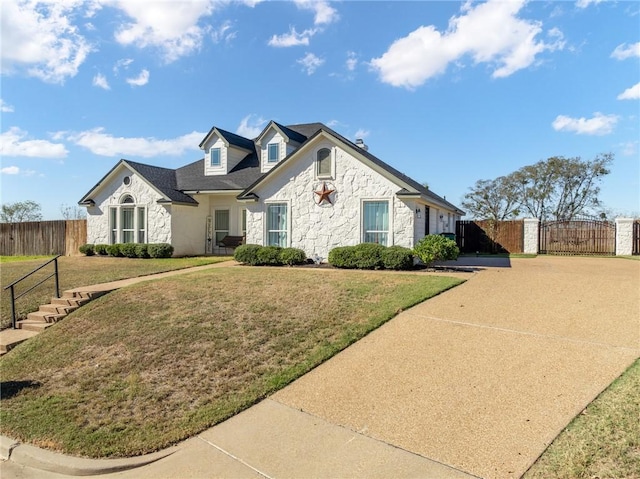 view of front of house with a front yard