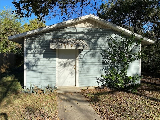 view of outdoor structure