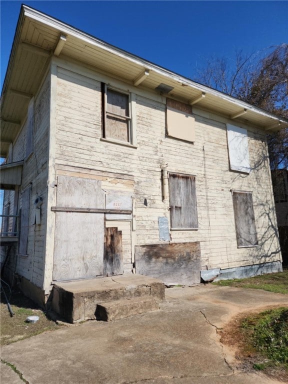 view of home's exterior