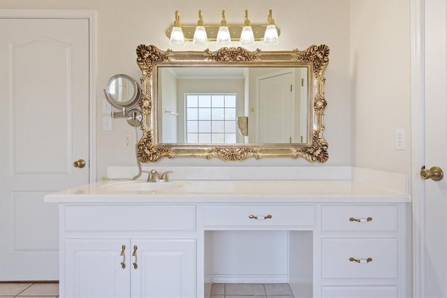 bathroom with vanity