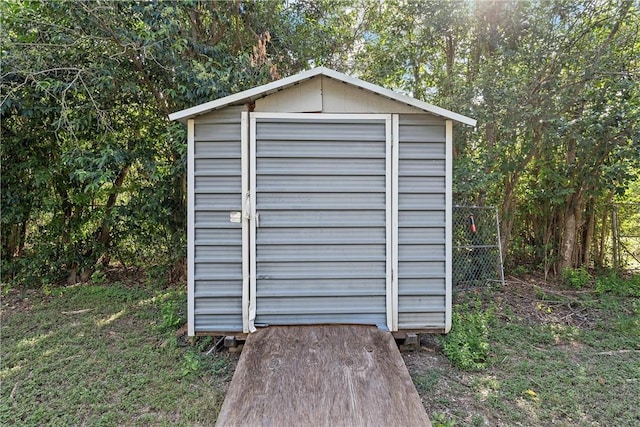 view of outbuilding