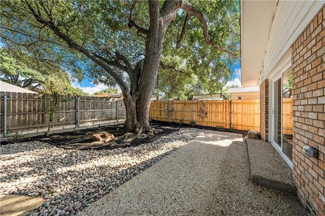 view of yard with a patio