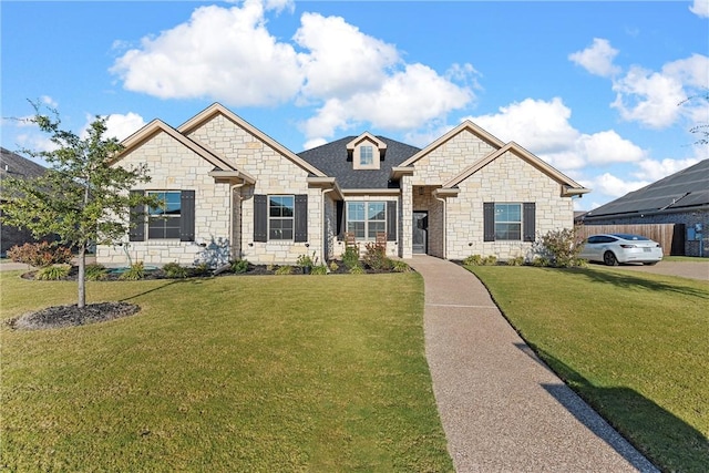 craftsman house with a front yard