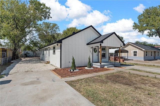 modern inspired farmhouse with covered porch