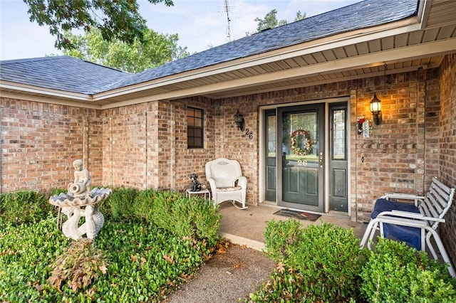 entrance to property with covered porch