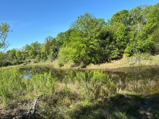 Listing photo 2 for TBD Lcr 426 Road, Mexia TX 76667