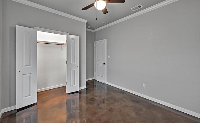 unfurnished bedroom featuring ceiling fan, a closet, and ornamental molding