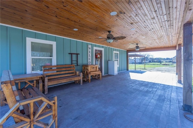 view of patio / terrace with ceiling fan