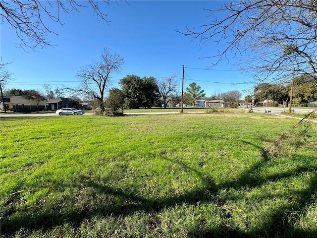 Listing photo 3 for 1229 Payne St, Waco TX 76704