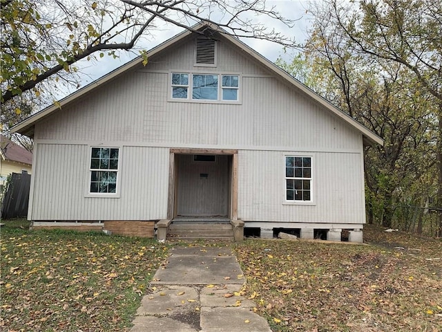 view of front facade