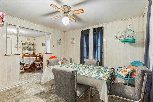 dining room with ceiling fan