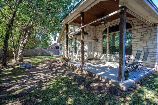 view of patio with ceiling fan