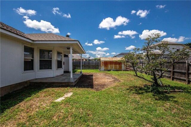 view of yard with a patio