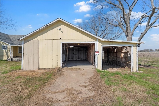 view of detached garage