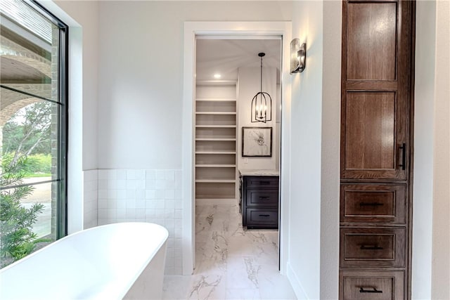 bathroom featuring a bathing tub