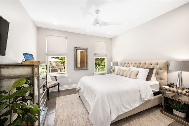 bedroom featuring ceiling fan