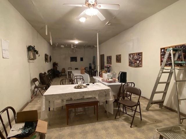 dining room with ceiling fan