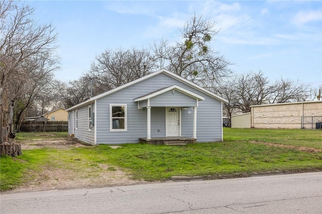 view of front of home with a front yard