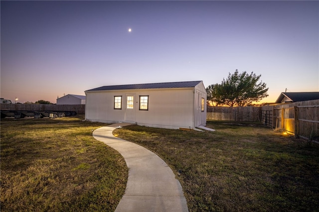 exterior space featuring a yard