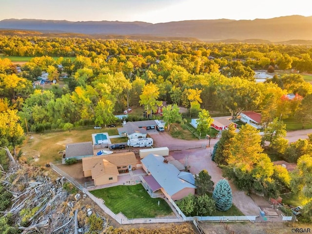 view of aerial view at dusk